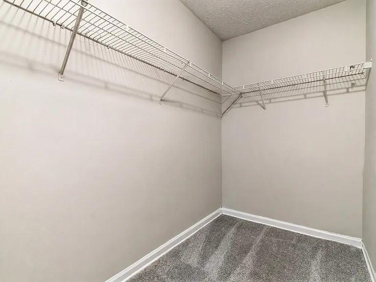City Park Apartments — Photo 40