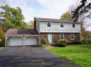 12589 Harold Dr, Chesterland, OH 44026