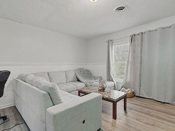 3rd image of 57 Carolane Dr