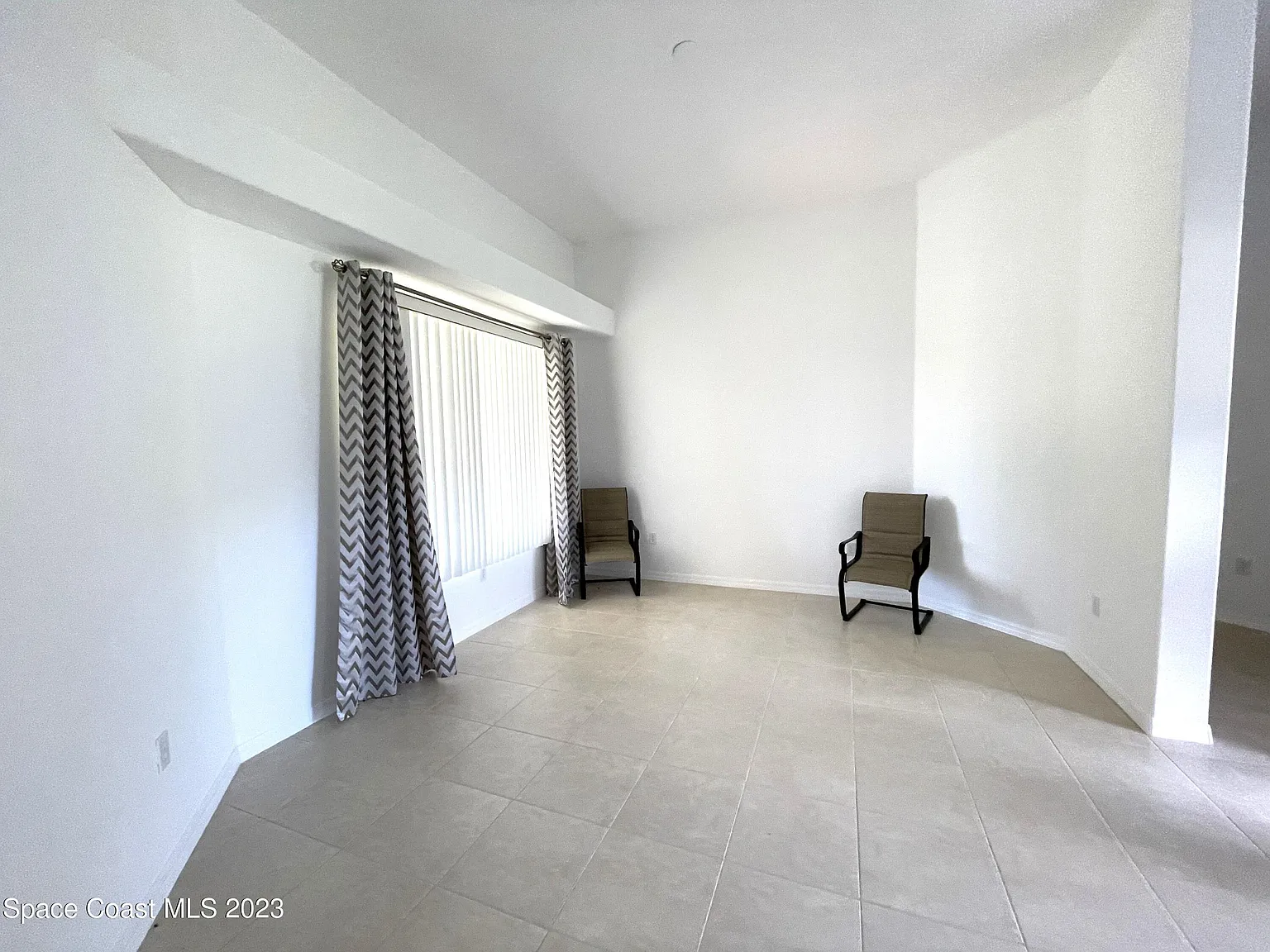 4 bed, 2775 sqft, $2,750 — Photo 3