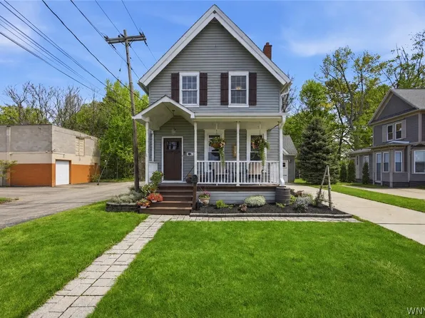 32 S Lake St, Hamburg, NY 14075
