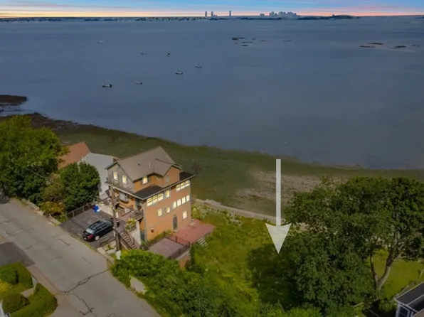 202 Manet Ave, Quincy, MA 02169