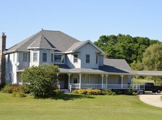 11 Arcadia Ln, Yorkville, IL 60560