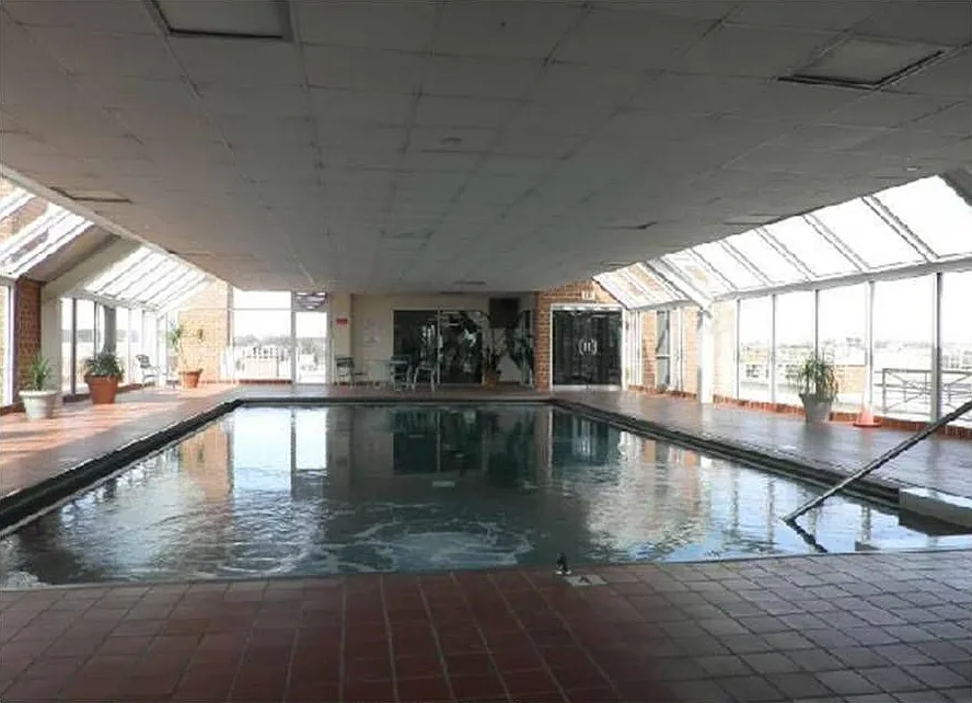 Apt building indoor pool