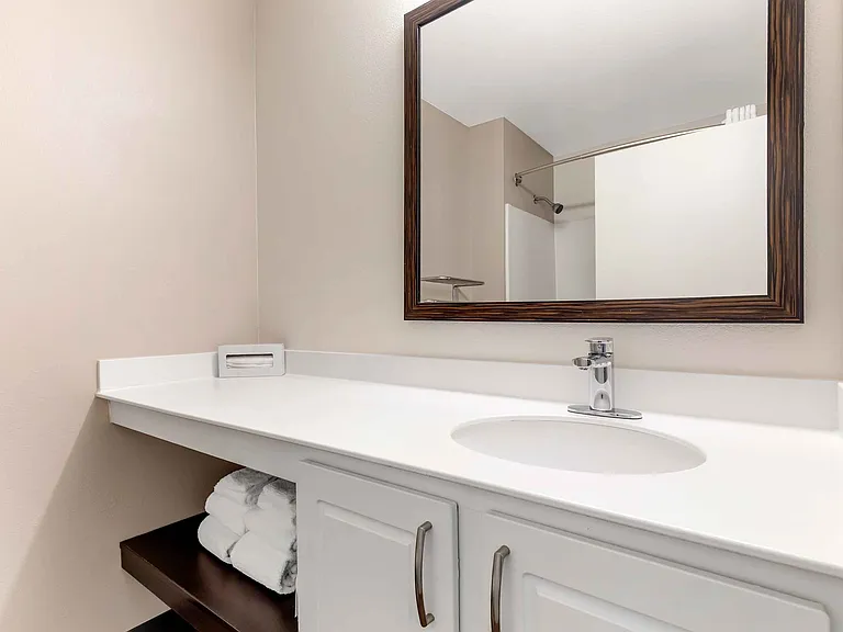 Studio Suite - 2 Queen Beds