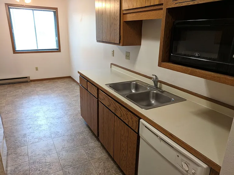 Gatewood Apartments — Photo 48