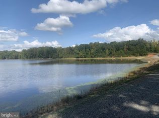 8 Lake Ruth Ann Rd, Louisa, VA 23093