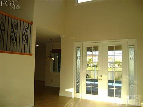 stairway and dining to the left