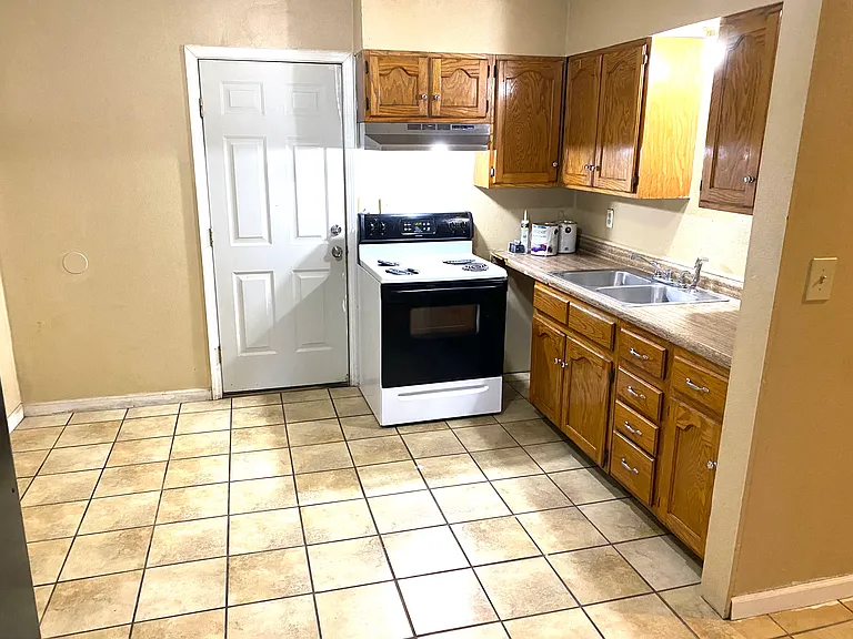 5308 Apt Dr #5 — Photo 4