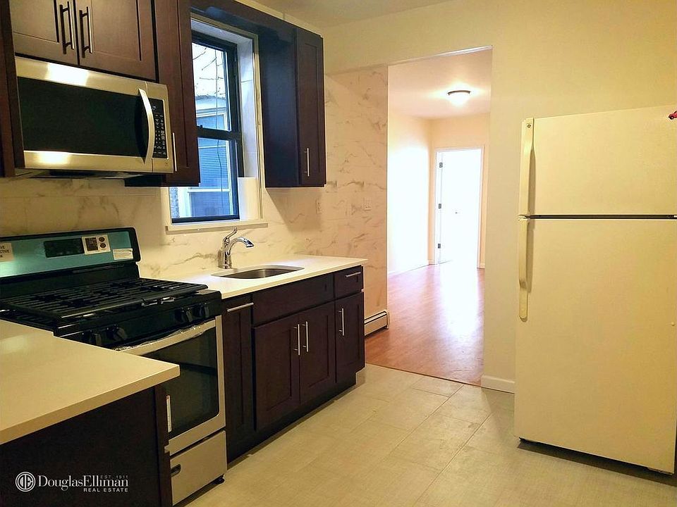 1st image of 3027 42nd St APT 2R