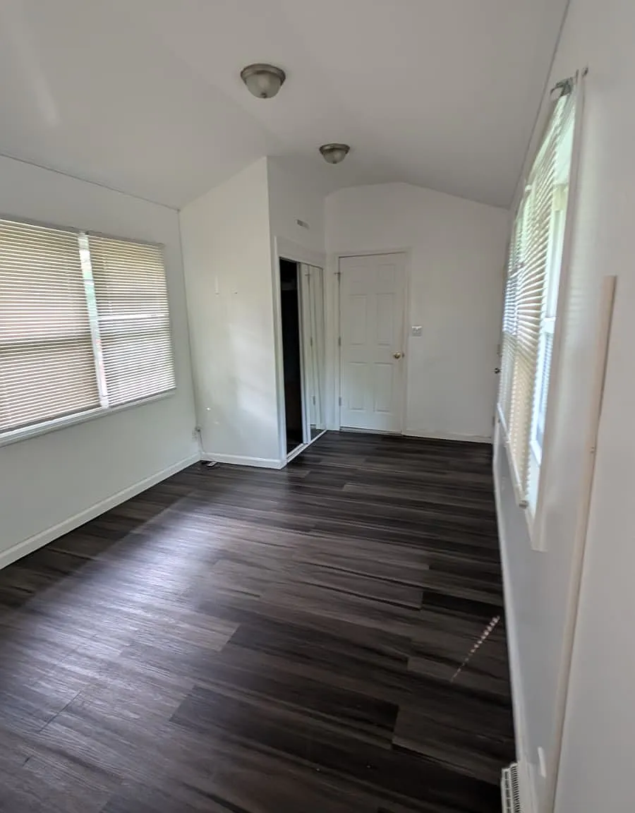 3 bed, 1244 sqft, $2,200 — Photo 2