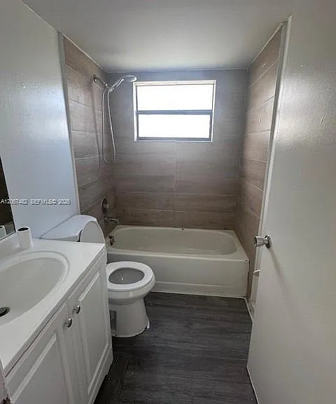 20735 NE 8th Ct #101-12 — Photo 4