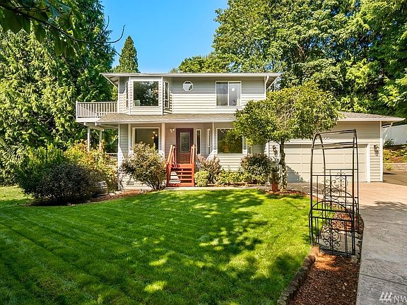 New Sod. Balcony off master bedroom.