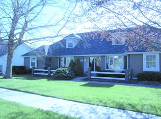 4515 NW Lake Dr, Lees Summit, MO 64064