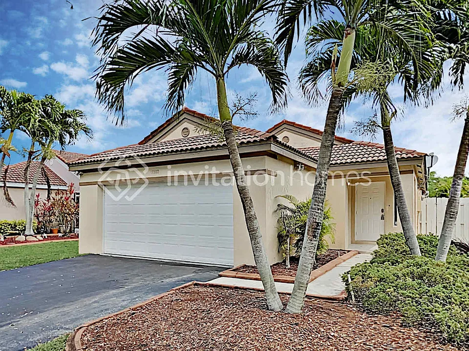 1380 Presidio Dr