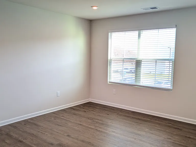 289 Hamilton Ln — Photo 14