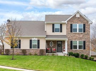 1555 Yellow Rose Ct, Fairborn, OH 45324