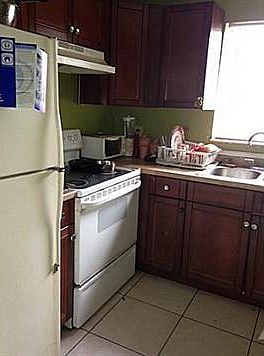 4th image of 2130 Plunkett Ct