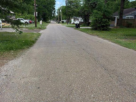 4th image of 5217 Frey St