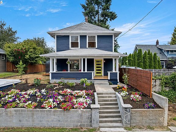 2nd image of 2021 N Sumner St