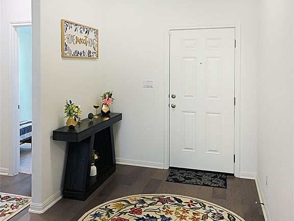 3rd image of 4586 Post Loop