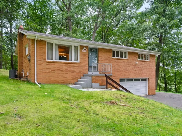 3613 Oakcrest Dr, Gibsonia, PA 15044
