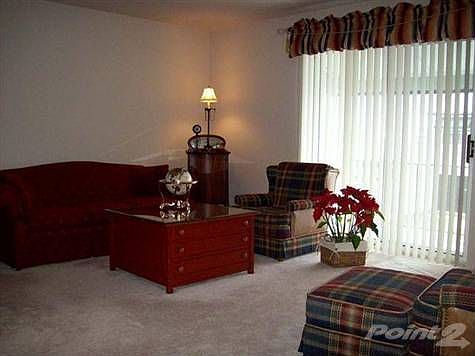 4th image of 15819 Newport Dr