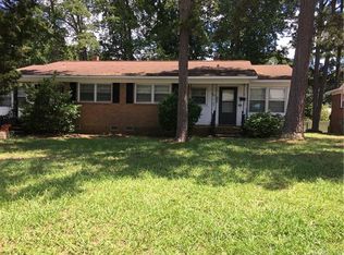 1800 Darbrook Dr, Charlotte, NC 28205