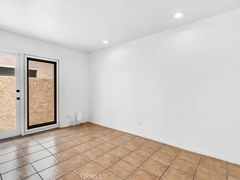 33051 Christina Dr — Photo 24