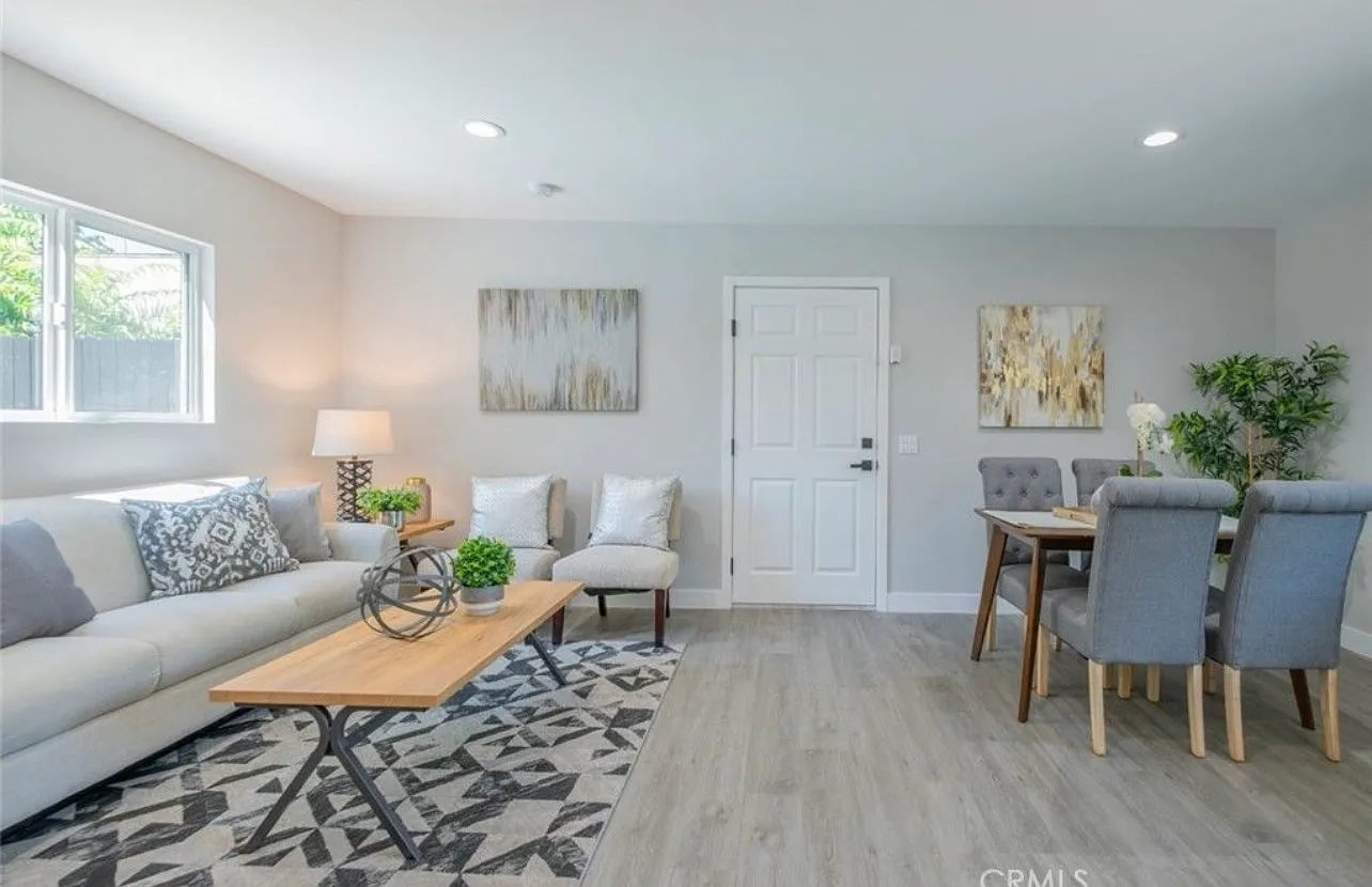 18253 Vanowen St — Photo 3