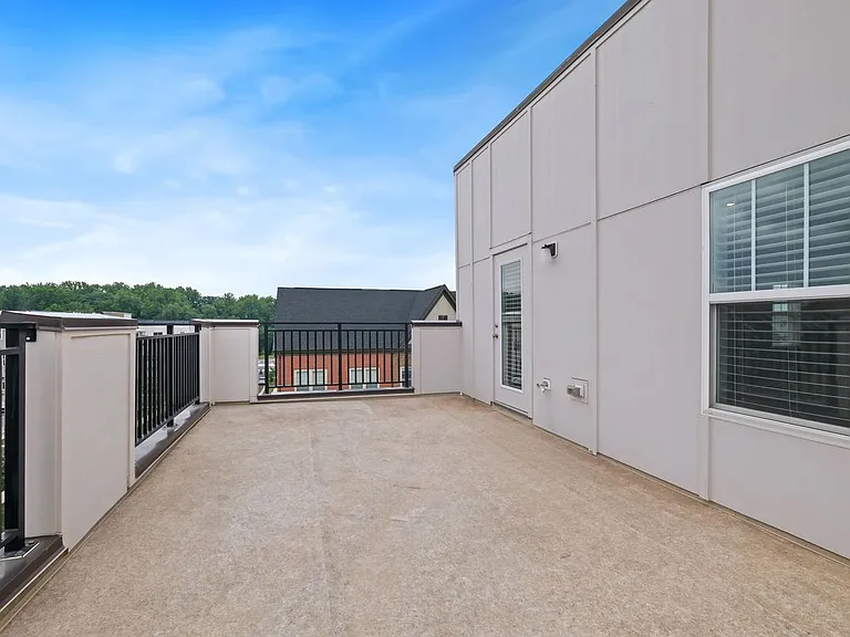 143 Rubens Dr — Photo 29