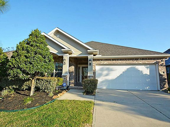 One story with 3 bedrooms, a study with French doors, 2 bathrooms and 2 car garage.