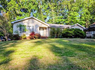 516 Dogwood Ct, High Point, NC 27260