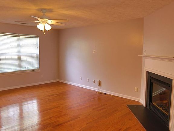 5th image of 363 Springhaven Way