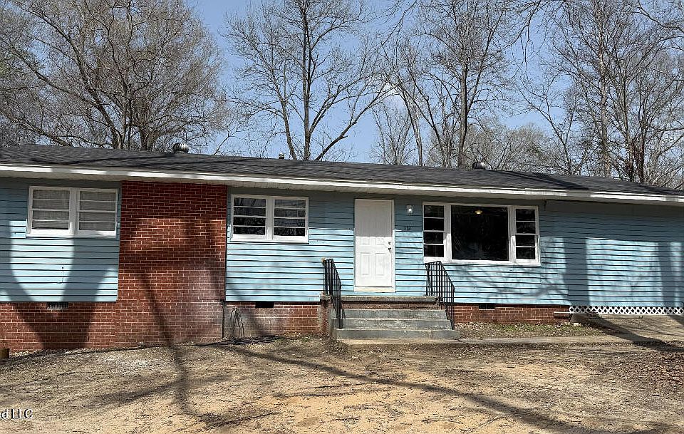 1st image of 312 E Leavell Woods Dr
