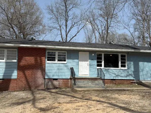 312 E Leavell Woods Dr, Jackson, MS 39212