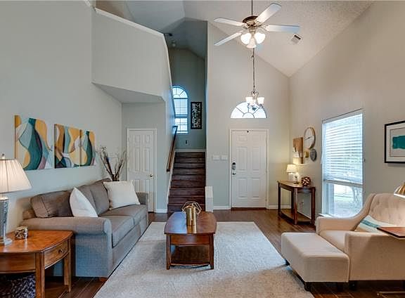 5th image of 8013 Slover Dr