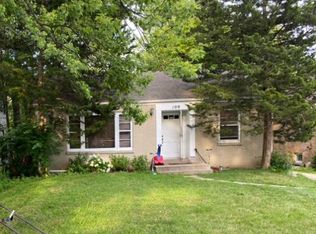 109 Happ Rd, Northfield, IL 60093