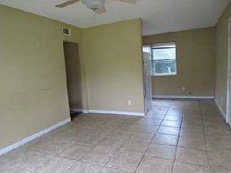 4th image of 87 S Garfield Dr