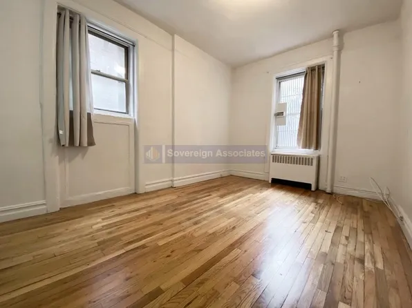 936 West End Avenue image 1 of 1