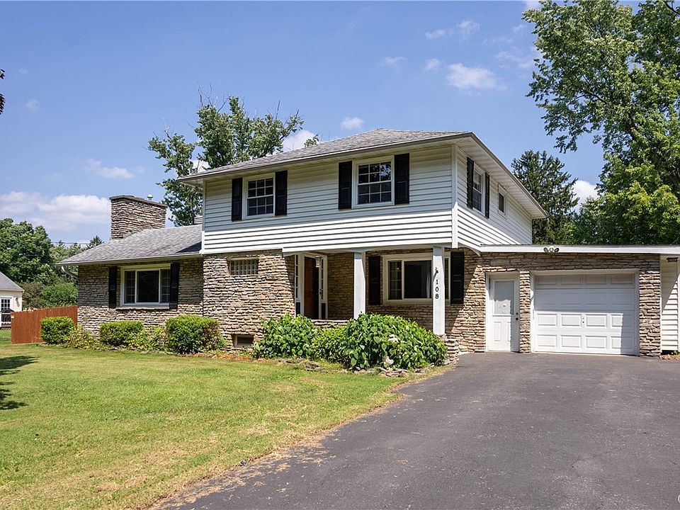 1st image of 108 Munro Dr