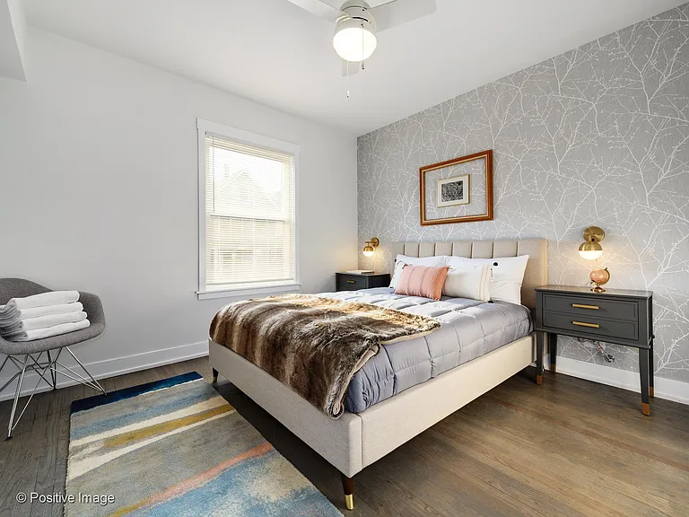 3243 N Damen Ave #2 — Photo 9
