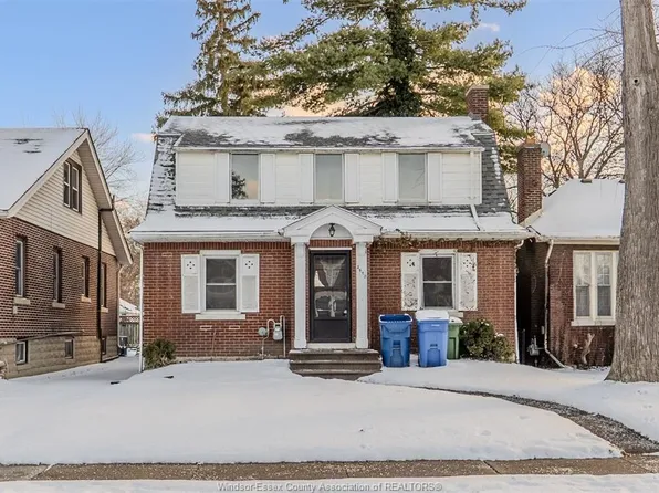 2973 Peter St, Windsor, ON N9C 1G9