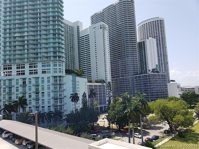 2nd image of 2001 Biscayne Blvd APT 3611