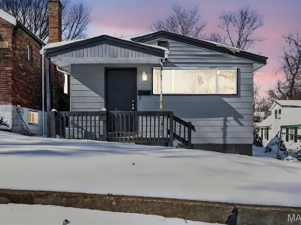 4211 Ravenwood Ave, Saint Louis, MO 63121