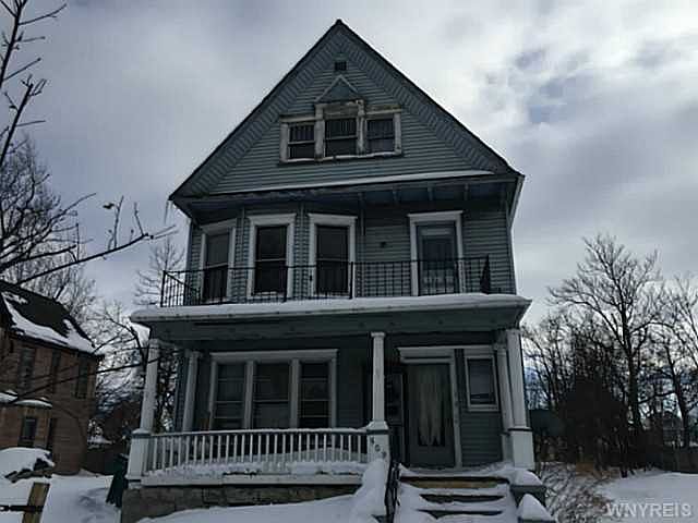 1st image of 554 Woodlawn Ave
