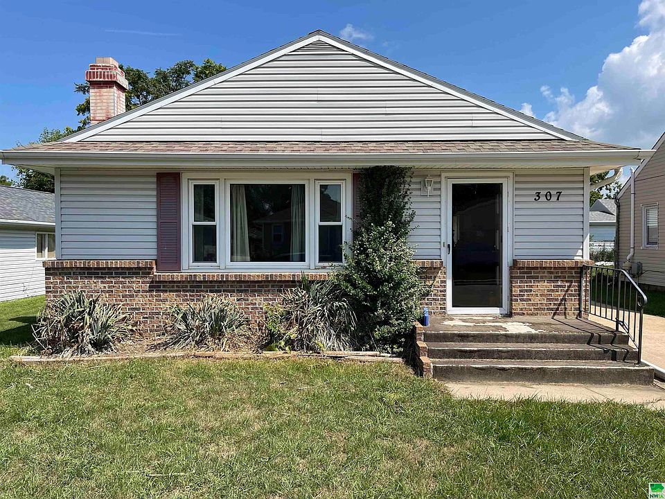 307 W 16th St, South Sioux City, NE 68776 Zillow