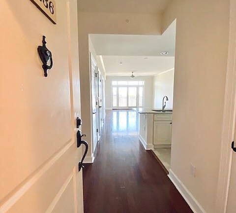 4th image of 33 Calhoun St APT 236