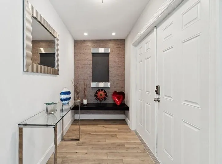 3 bed, 2.0 bath, 2651 sqft, $12,000 — Photo 3
