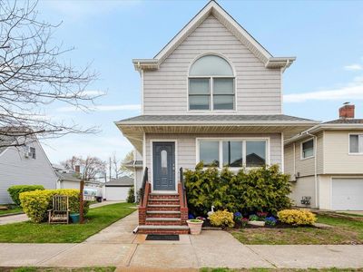 615 E Walnut Street, Long Beach, NY, 11561